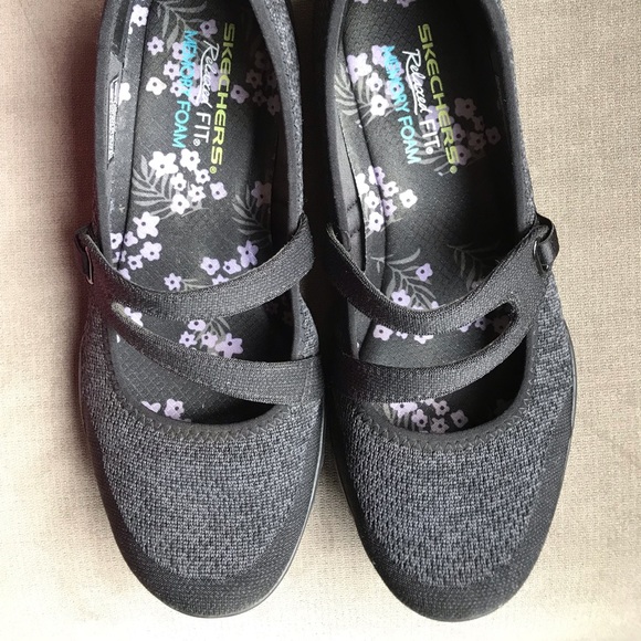 Skechers Shoes - Skechers Relaxed fit flats with memory foam